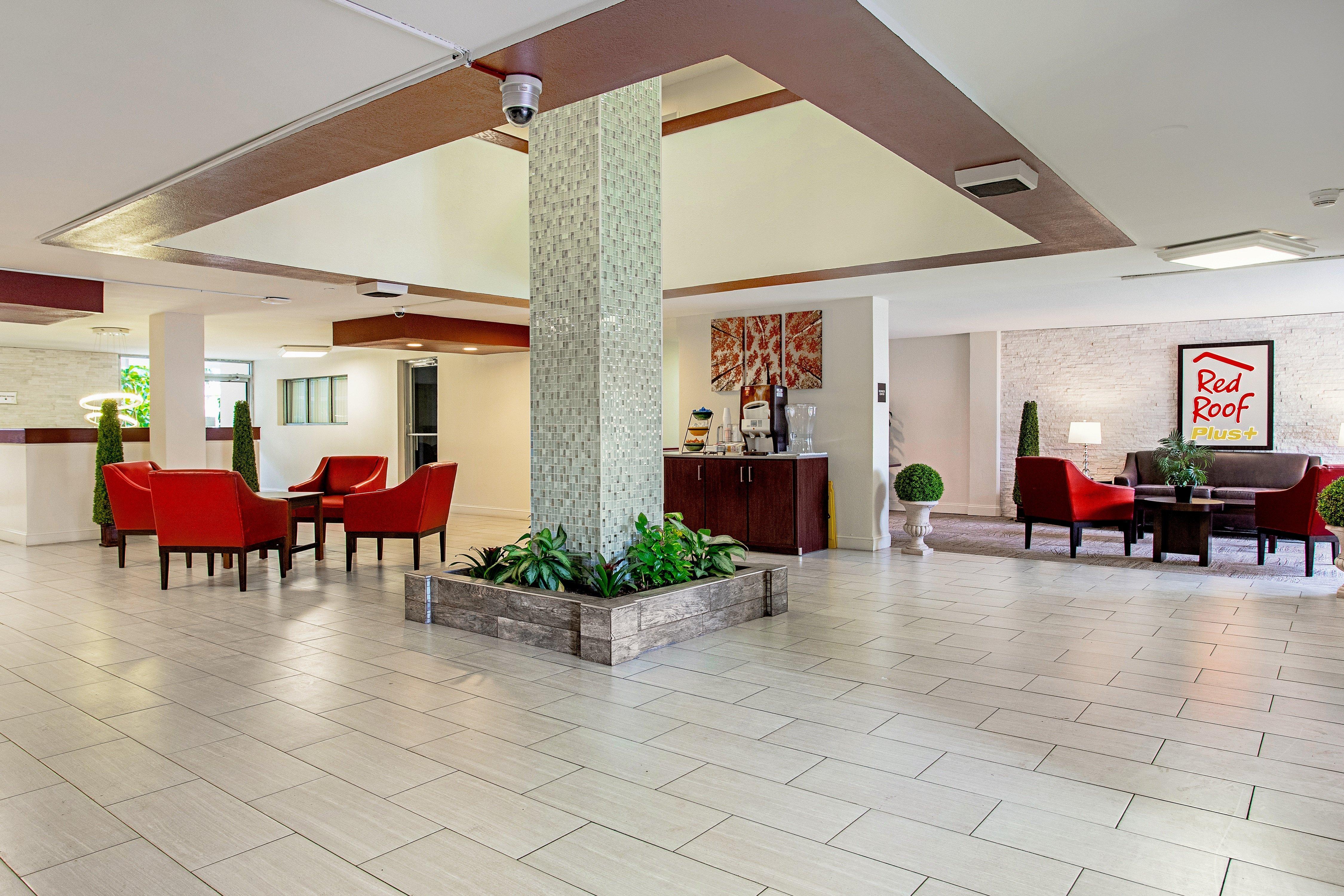 Red Roof Inn Plus+ Wichita East Ngoại thất bức ảnh