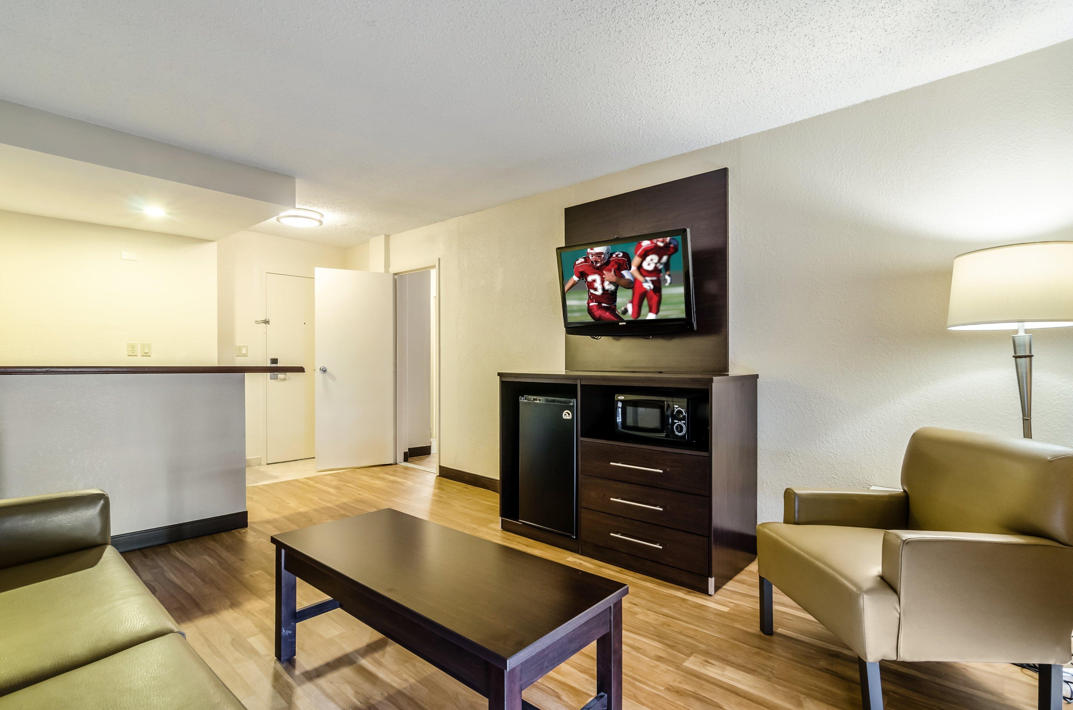 Red Roof Inn Plus+ Wichita East Ngoại thất bức ảnh