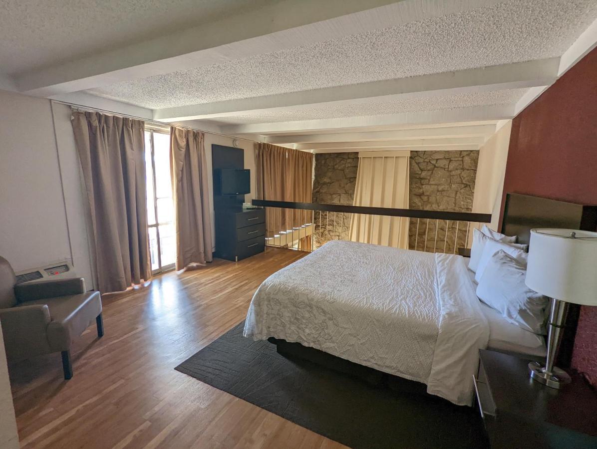 Red Roof Inn Plus+ Wichita East Ngoại thất bức ảnh