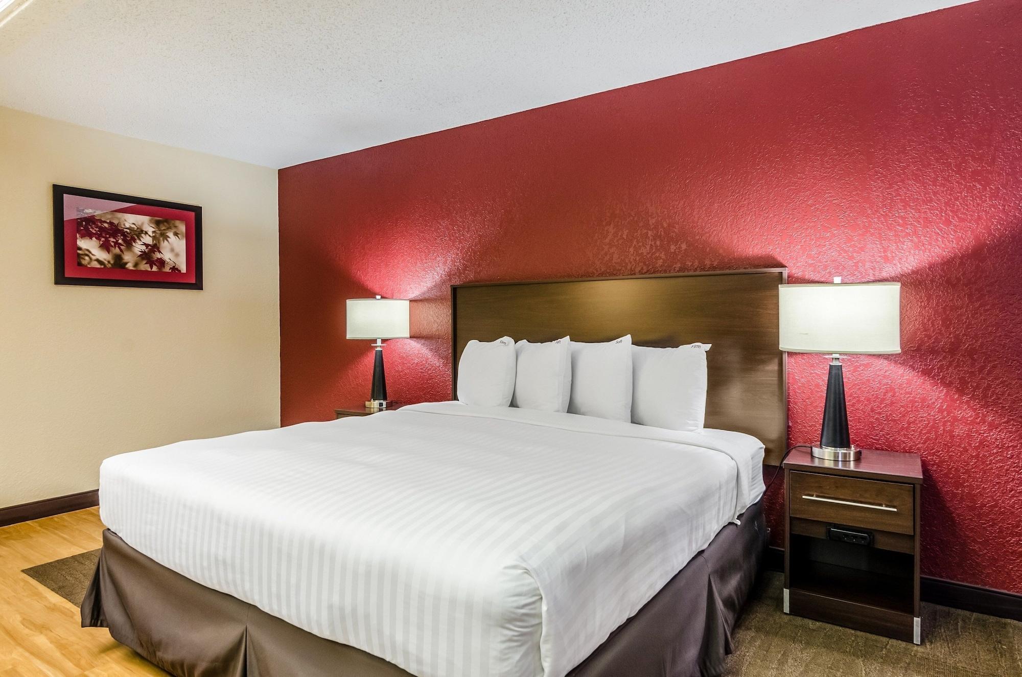 Red Roof Inn Plus+ Wichita East Ngoại thất bức ảnh